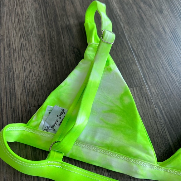 Bikini - Picture 4 of 5